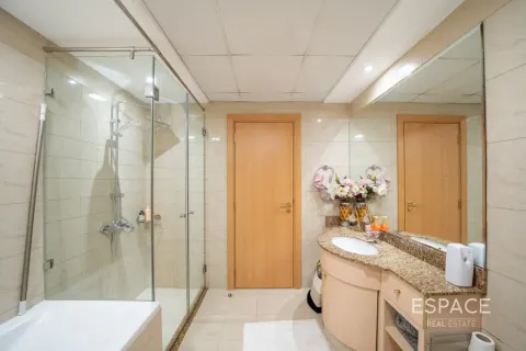 Apartmen di Dubai Marina, UAE 3 bilik tidur, 238 meter persegi № 737808 - foto 17