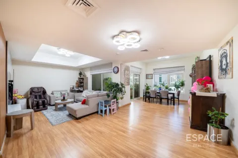 Apartmen di Dubai Marina, UAE 3 bilik tidur, 238 meter persegi № 737808 - foto 4
