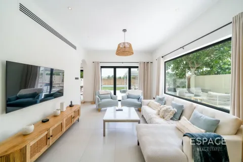 Müüa villa asukohaga The Springs, Dubai, AÜE: 3 magamistoaga, 281 m² Nr 737813 - pilt 2