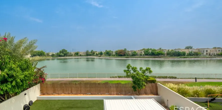 Villa asukohaga The Springs, Dubai, AÜE: 3 magamistoaga, 281 m² Nr 737813