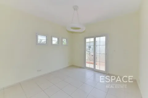 Müüa villa asukohaga The Springs, Dubai, AÜE: 3 magamistoaga, 245 m² Nr 737810 - pilt 8