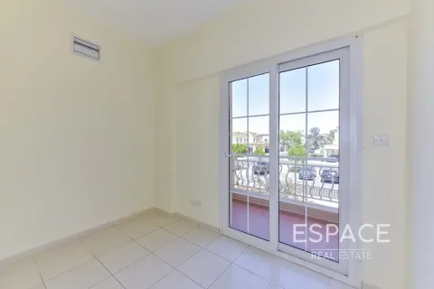 Müüa villa asukohaga The Springs, Dubai, AÜE: 3 magamistoaga, 245 m² Nr 737810 - pilt 9