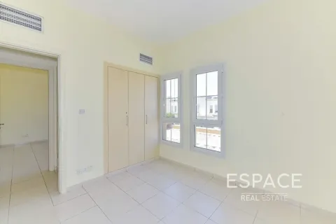 Müüa villa asukohaga The Springs, Dubai, AÜE: 3 magamistoaga, 245 m² Nr 737810 - pilt 11