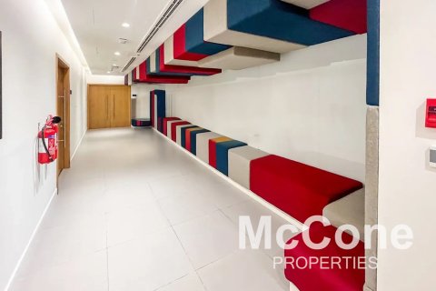 Zyrë në Dubai Marina, Emiratet e Bashkuara Arabe 1055.94 m2. № 587021 - Foto 17