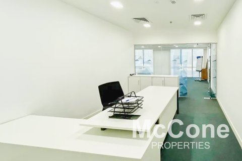 Zyrë në Dubai Marina, Emiratet e Bashkuara Arabe 1055.94 m2. № 587021 - Foto 6