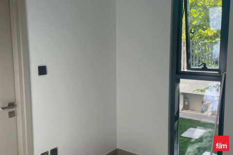 Shtëpi në qytet në Dubai, Emiratet e Bashkuara Arabe 4 dhoma gjumi, 245 m2. № 717613 - Foto 4