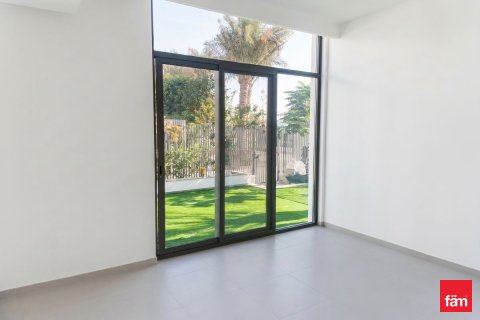 Shtëpi në qytet në Dubai, Emiratet e Bashkuara Arabe 4 dhoma gjumi, 245 m2. № 717613 - Foto 9