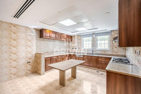 Üürile anda villa asukohaga Jumeirah Park, Dubai, AÜE: 4 magamistoaga, 739.97 m² Nr 746160 - pilt 16