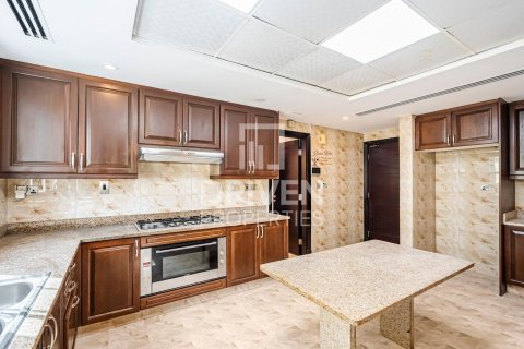 Üürile anda villa asukohaga Jumeirah Park, Dubai, AÜE: 4 magamistoaga, 739.97 m² Nr 746160 - pilt 17
