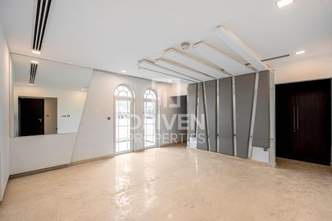 Üürile anda villa asukohaga Jumeirah Park, Dubai, AÜE: 4 magamistoaga, 739.97 m² Nr 746160 - pilt 14