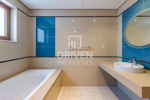 Villa para arrendamento em Al Furjan, Dubai, EAU 3 quartos, 223.99 m2 № 746161 - foto 16