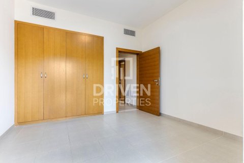 Villa para arrendamento em Al Furjan, Dubai, EAU 3 quartos, 223.99 m2 № 746161 - foto 7