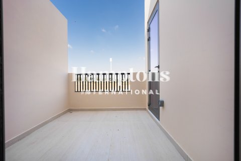 Radhus uthyres i Jumeirah Golf Estates, Dubai, UAE 3 sovrum, 146.50803100 kvm Nr. 707337 - fotografi 3