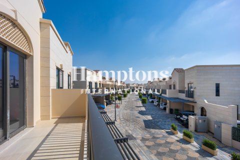 Radhus uthyres i Jumeirah Golf Estates, Dubai, UAE 3 sovrum, 146.50803100 kvm Nr. 707337 - fotografi 2