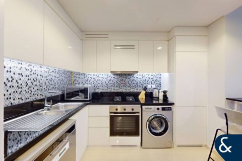 Apartament në Business Bay, Dubai, Emiratet e Bashkuara Arabe 2 dhoma gjumi, 77 m2. № 666991 - Foto 4