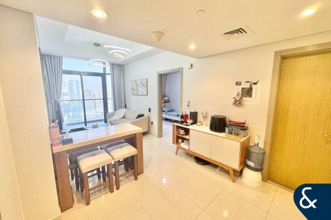 شقة للبيع في الخليج التجاري، دبي، الإمارات العربية المتحدة 2 غرفة نوم ، 76 متر مربع ، رقم 666993 - صورة 1