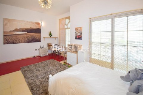 Villa in Jumeirah Village Circle, Dubai, UAE 3 bedrooms, 330 sq.m. № 625715 - photo 16