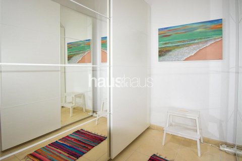 Villa in Jumeirah Village Circle, Dubai, UAE 3 bedrooms, 330 sq.m. № 625715 - photo 13