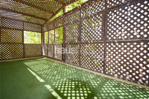 Villa in Jumeirah Village Circle, Dubai, UAE 3 bedrooms, 330 sq.m. № 625715 - photo 8