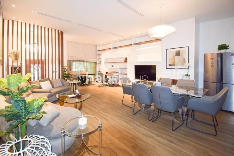 Villa in Jumeirah Village Circle, Dubai, UAE 3 bedrooms, 330 sq.m. № 625715 - photo 1