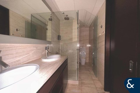 Appartamento in affitto a Downtown Dubai (Downtown Burj Dubai), Dubai, EAU 3 camere da letto, 217 mq. № 698534 - foto 23