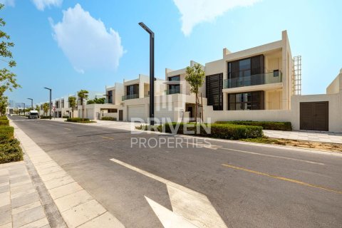 Вилла Мохаммед Бин Рашид Сити, Дубай, БАӘ-да 6 жатын бөлмелер, 1119 м² № 655554 - фото 26