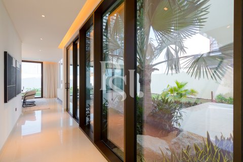Villa on the Saadiyat Island, Abu Dhabi, UAE 5 bedrooms, 545 sq.m. № 716317 - photo 3