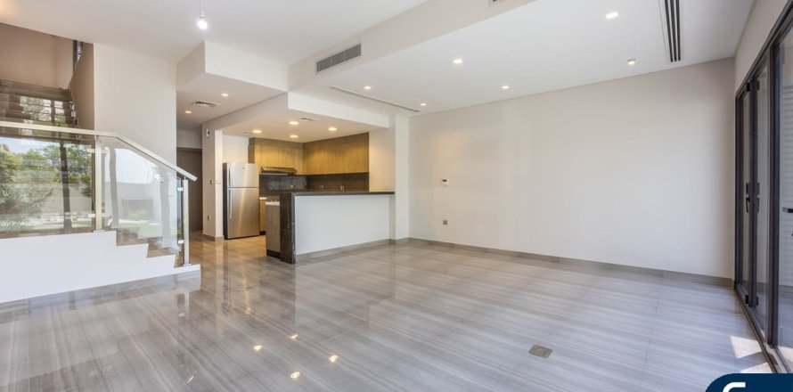 DAMAC Hills (Akoya by DAMAC)、Dubai、UAEにあるタウンハウス 4ベッドルーム、195 m2 No666825