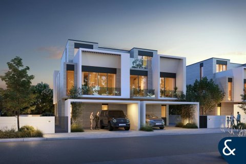 Huvila Jumeirah Golf Estates, Dubai, Arabiemiraatit 5 makuuhuonetta, 263 m2 № 666820 - kuva 1