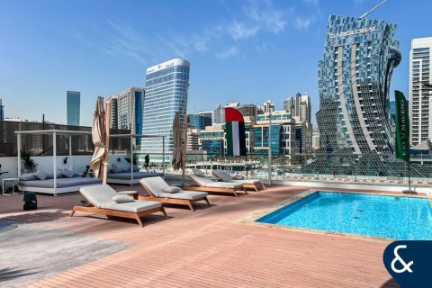 Lägenhet till försäljning i Business Bay, Dubai, UAE 1 sovrum, 107 kvm Nr. 666822 - fotografi 15