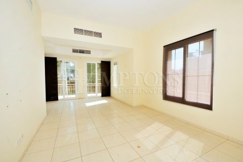 Таунхаус The Springs, Дубай, БАӘ-да 2 жатын бөлмелер, 172.42796800 м² № 757652 - фото 2