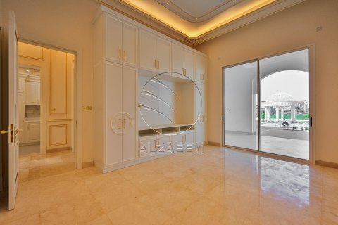 Villa on the Saadiyat Island, Abu Dhabi, UAE 10 bedrooms, 2600 sq.m. № 615467 - photo 12