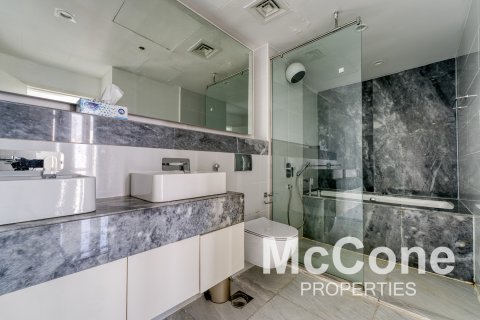 Business Bay, Dubai, BAE’de satılık penthouse 2 yatak odası, 138.61 m&sup2; No 587089 - fotoğraf 22