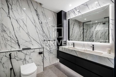 Villa til salg i Jumeirah, Dubai, UAE 3 soveværelser, 276.57 kvm № 741886 - foto 21