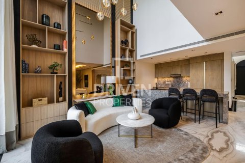 Villa til salg i Jumeirah, Dubai, UAE 3 soveværelser, 276.57 kvm № 741886 - foto 2