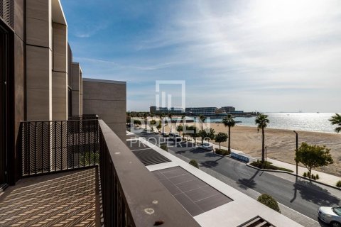 Villa til salg i Jumeirah, Dubai, UAE 3 soveværelser, 276.57 kvm № 741886 - foto 24