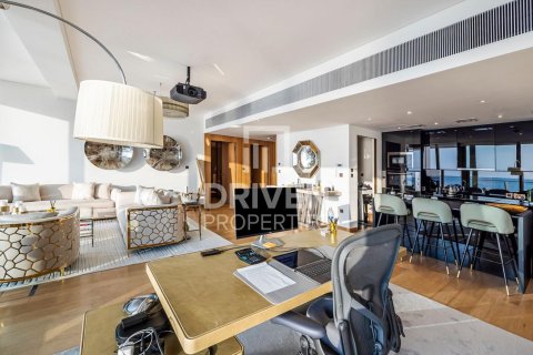 Apartamento en venta en Jumeirah, Dubai, EAU 1 dormitorio, 150.41 m2 № 741888 - foto 7