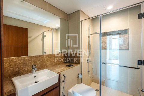 Apartment in The Hills, Dubai, UAE 3 bedrooms, 165.74 sq.m. № 746213 - photo 13