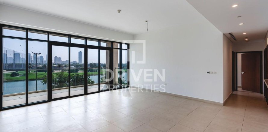 Apartment in The Hills, Dubai, UAE 3 bedrooms, 165.74 sq.m. № 746213