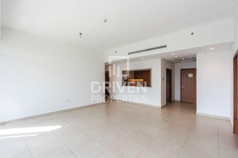 Apartment in The Hills, Dubai, UAE 3 bedrooms, 165.74 sq.m. № 746213 - photo 4
