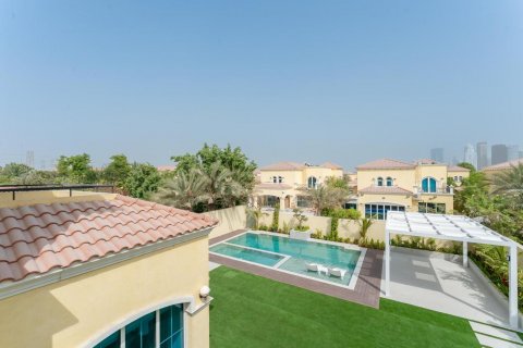 Vila v Jumeirah Park, Dubai, SAE 4 ložnice, 424 m² Č.: 623296 - fotografie 18
