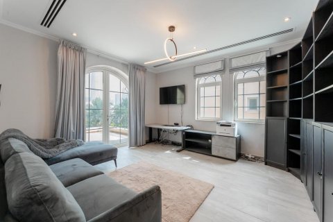 Vila v Jumeirah Park, Dubai, SAE 4 ložnice, 424 m² Č.: 623296 - fotografie 16