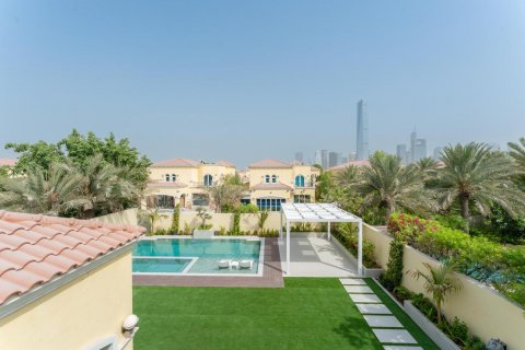 Vila v Jumeirah Park, Dubai, SAE 4 ložnice, 424 m² Č.: 623296 - fotografie 21