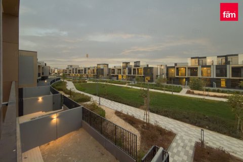 Townhouse in Dubai, UAE 3 bedrooms, 168.1 sq.m. № 751218 - photo 3