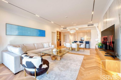 Appartamento in vendita a Palm Jumeirah, Dubai, EAU 2 camere da letto, 203 mq. № 680777 - foto 2