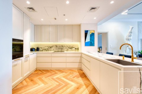 Appartamento in vendita a Palm Jumeirah, Dubai, EAU 2 camere da letto, 203 mq. № 680777 - foto 4