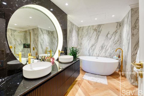 Appartamento in vendita a Palm Jumeirah, Dubai, EAU 2 camere da letto, 203 mq. № 680777 - foto 7