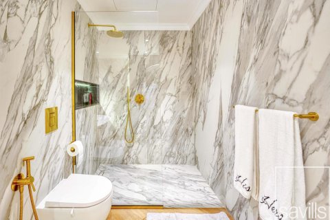 Appartamento in vendita a Palm Jumeirah, Dubai, EAU 2 camere da letto, 203 mq. № 680777 - foto 8