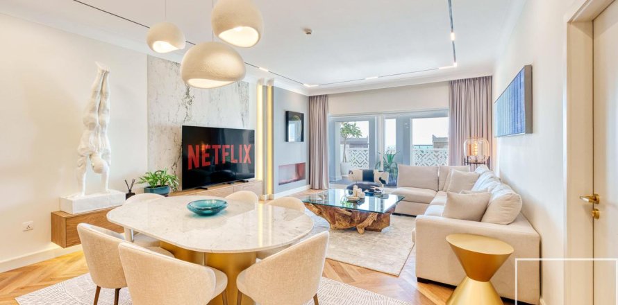 Appartamento a Palm Jumeirah, Dubai, EAU 2 camere da letto, 203 mq. № 680777