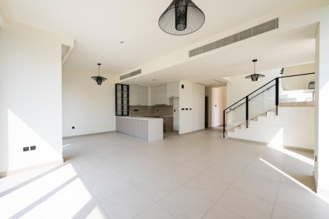 Dubai Hills Estate、Dubai、UAE にあるヴィラ販売中 3ベッドルーム、266 m2、No680759 - 写真 2